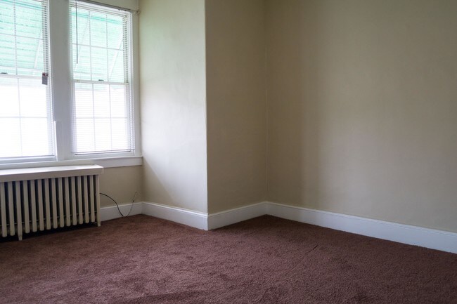 Foto del edificio - 2748 Eddington St