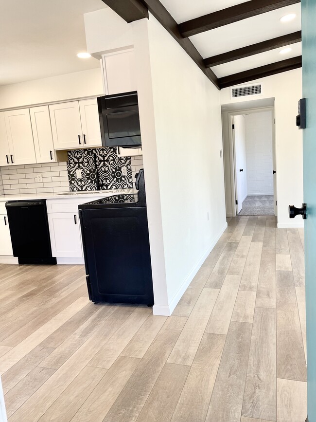 Foto del edificio - 37830 Linda Dr