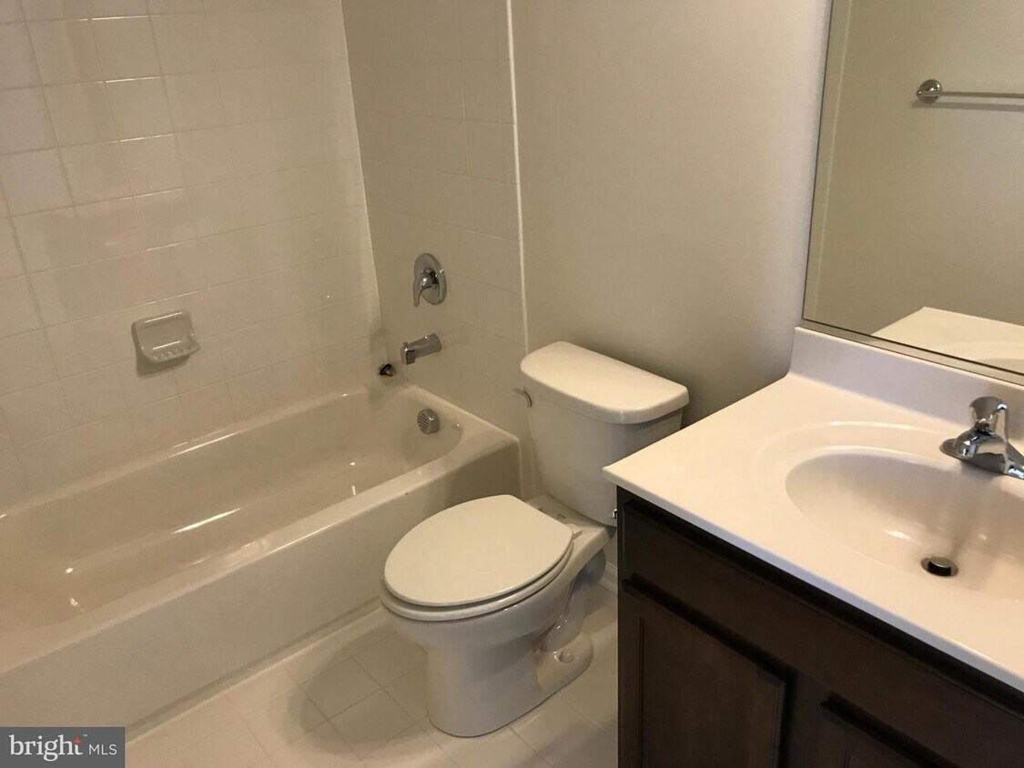 3556 Worthington Blvd Unit 301, Frederick, MD 21704 Condo for Rent in