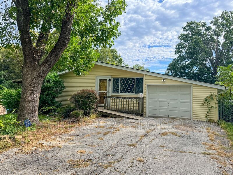 Foto principal - 5803 N Highland Ave