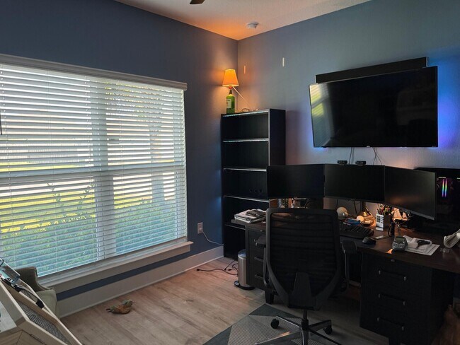 Foto del edificio - 2379 Cloudberry Dr