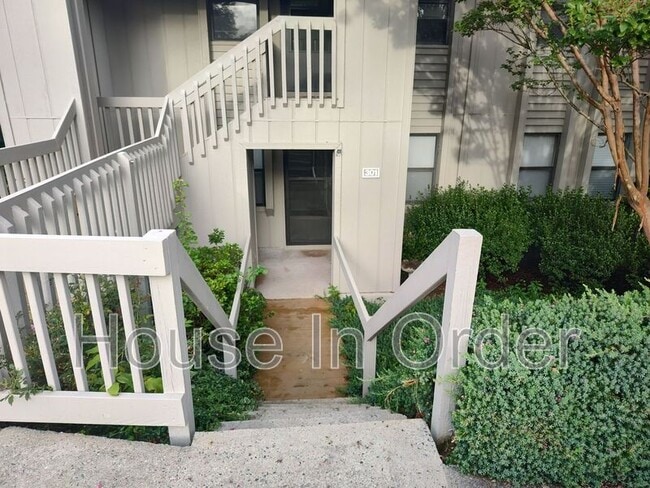 Foto del edificio - 301 Abbey Cir