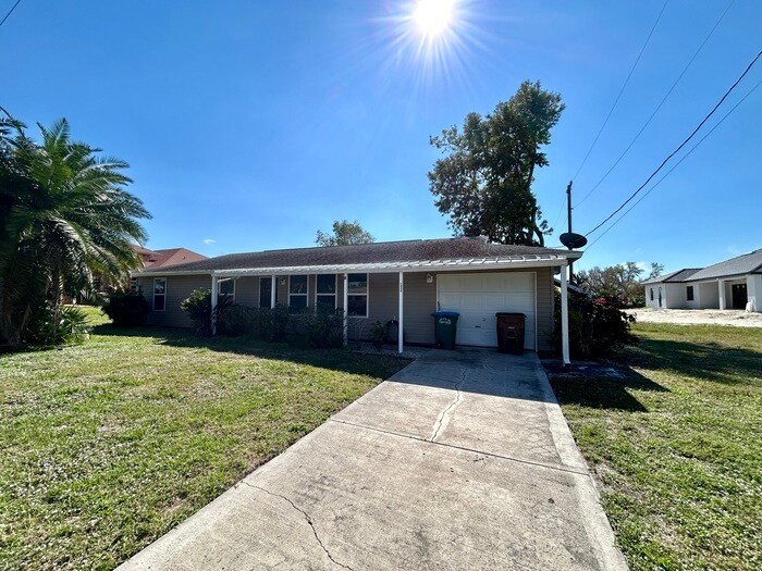 Foto principal - NE Cape Coral Single Family Home