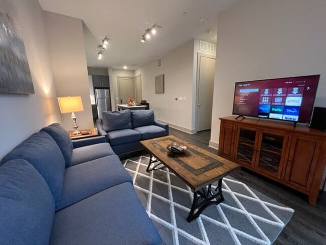 Foto del edificio - 3158 Stillhouse Creek Dr