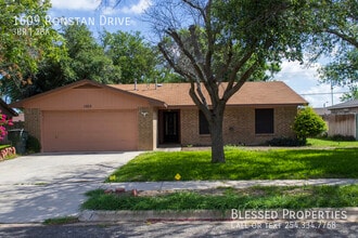 Building Photo - 1609 Ronstan Dr