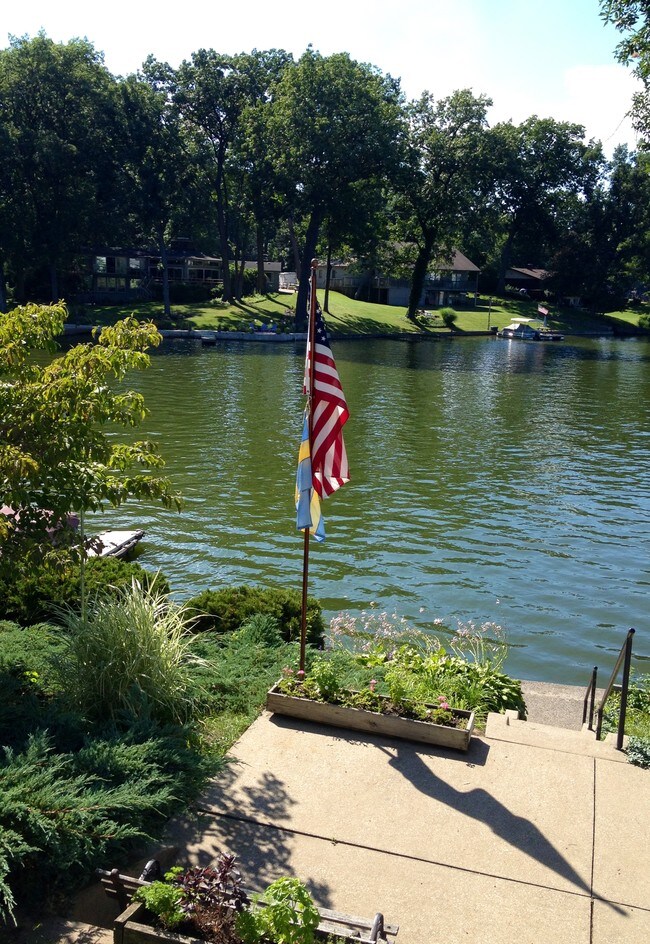 Foto del edificio - 3676 Portage Point Blvd