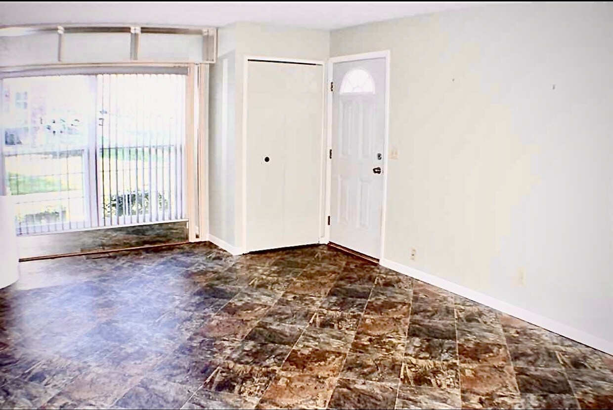 4 Stardust Ct, Fairfield, OH 45014 Townhome Rentals in Fairfield OH