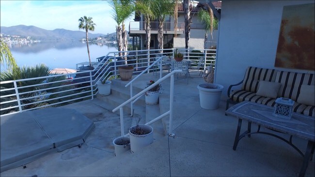 padio trasera - 22442 Boating Way