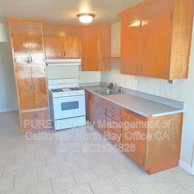 Building Photo - 1520 Joan Dr