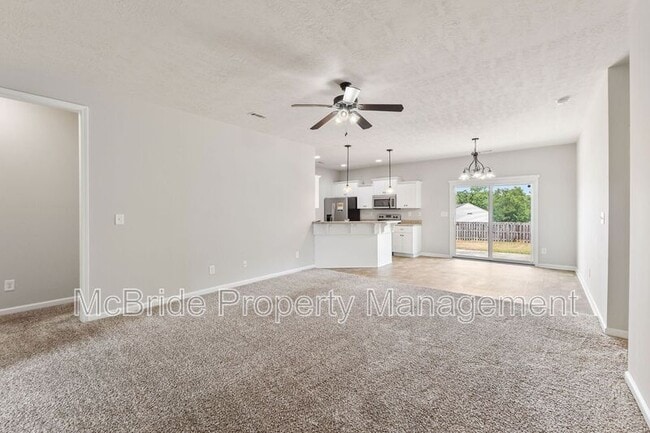 Foto del edificio - 857 Westlawn Dr