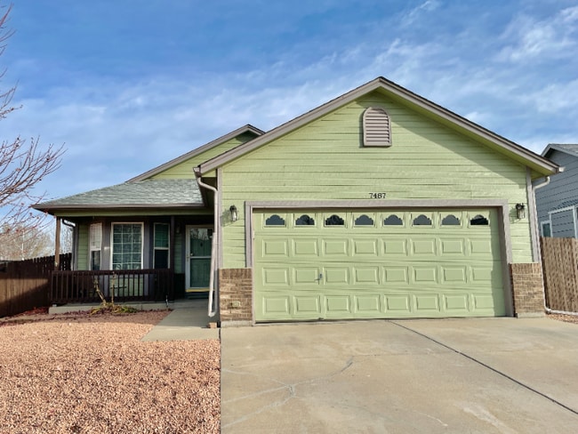 Building Photo - 7487 Farmcrest Rd