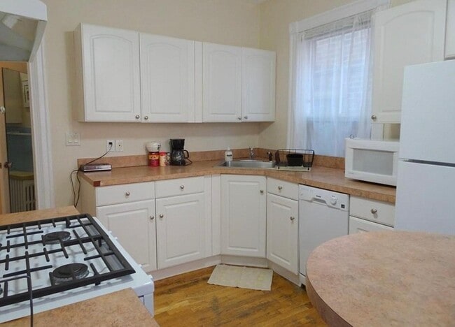 Building Photo - 40 Harvard Ave