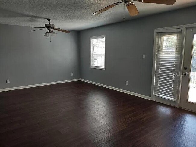 Building Photo - 3893 Pompano Dr SE