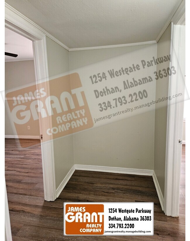 Foto del edificio - 1207 Travis Rd