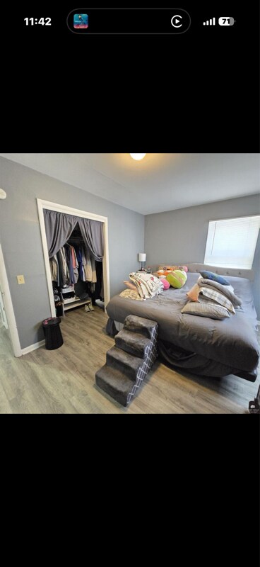 Foto del edificio - 149 E 1st St