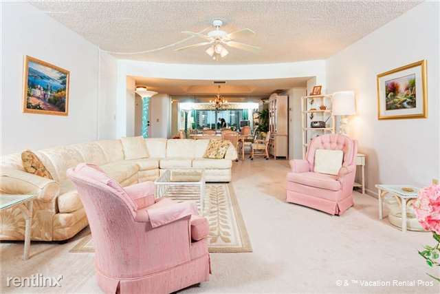 Building Photo - 8401 Estero Blvd