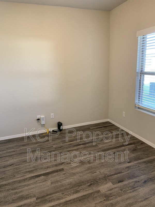 Foto del edificio - 1127 S Kingfisher Ln