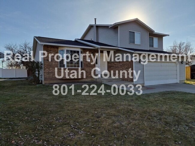 Building Photo - 590 E 1090 N