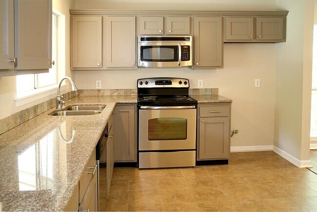 Foto del edificio - 9 Wolfhound Ln