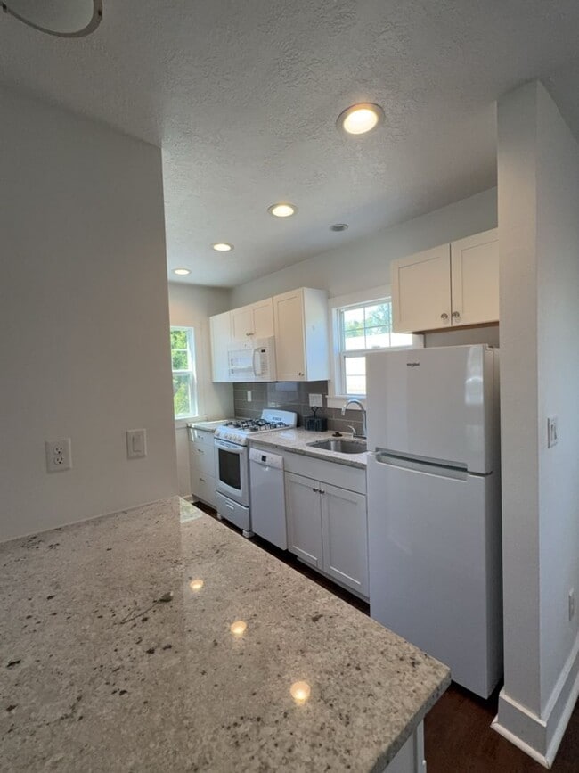 Building Photo - Cadmus Court Triplex #14158