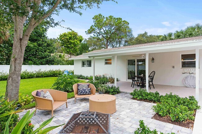 Building Photo - 2419 Snug Harbor Dr