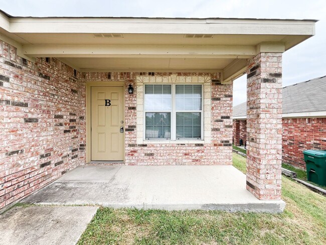 Foto del edificio - 310 N 10th St