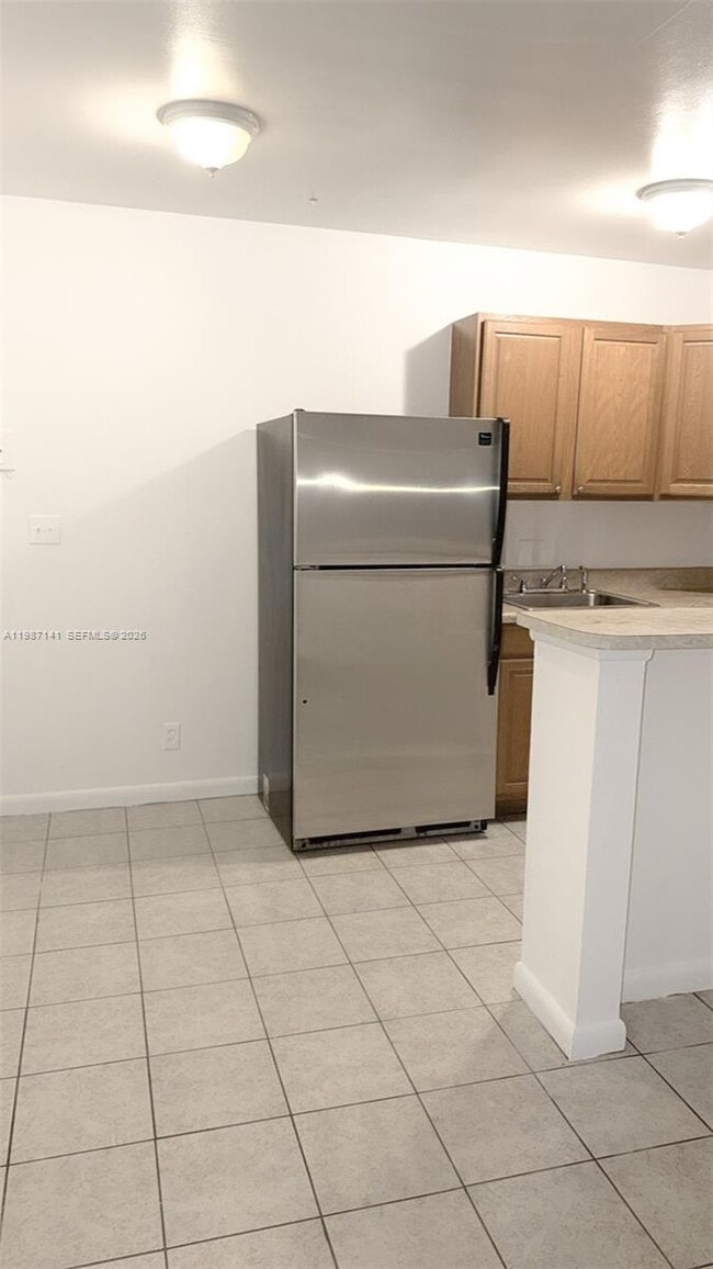 Foto del edificio - 101 NE 41st St