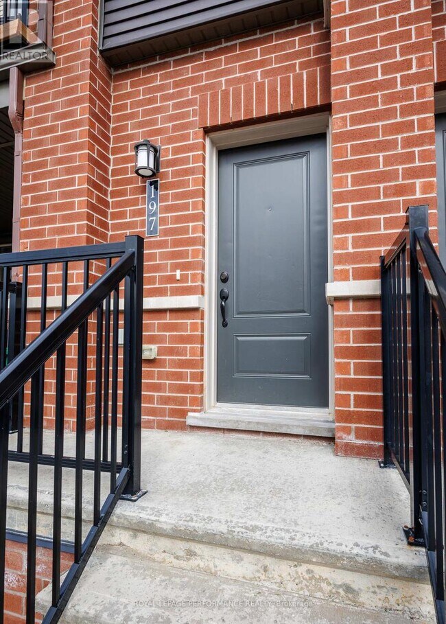 Building Photo - 197-197 Anthracite Private