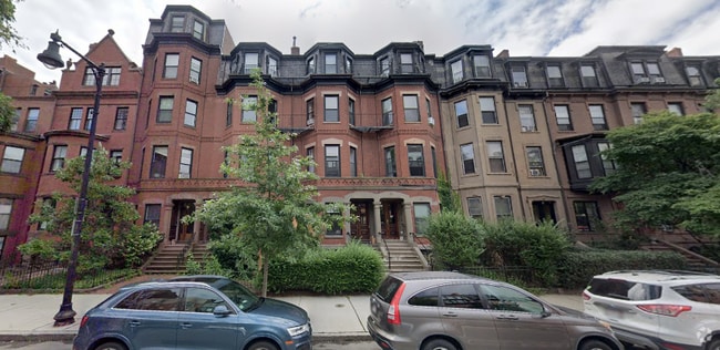 Building Photo - 307 Beacon St