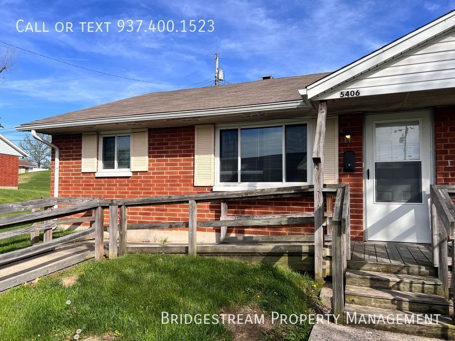 Primary Photo - Cozy 2BR 1BA Ranch Unit in Huber Heights