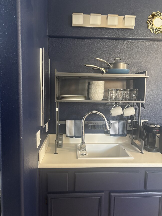 Building Photo - 30685 Desert Eagle Way