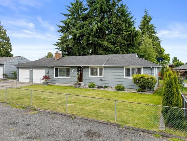 Building Photo - Spacious 3-Bedroom Retreat in Tacoma’s Qui...