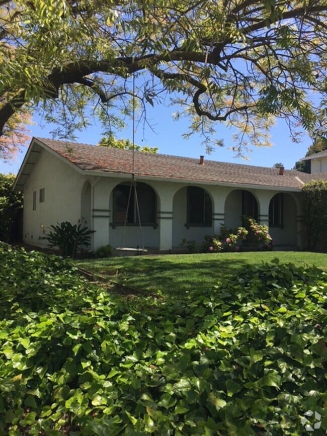 Building Photo - 1230 Van Dyck Dr