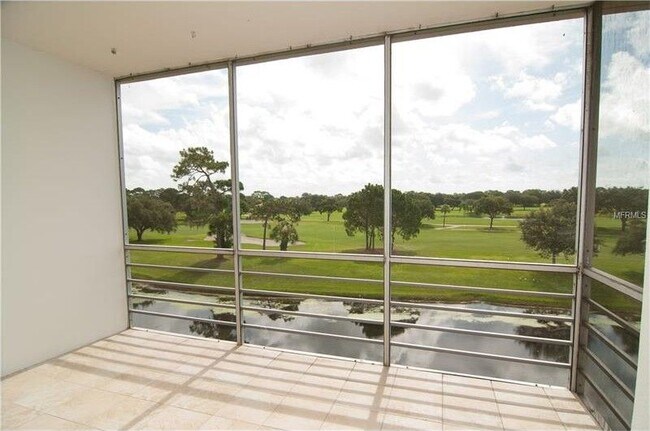 Vista de campo de golf - 7461 W Country Club Dr N