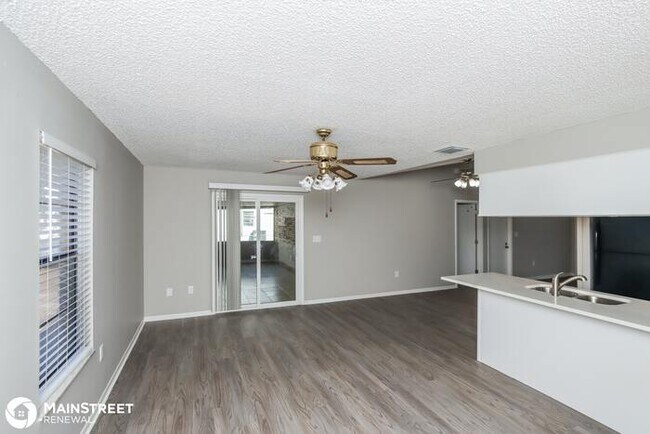 Foto del edificio - 285 ALBRIGHT ST SE, PALM BAY, FL 32909