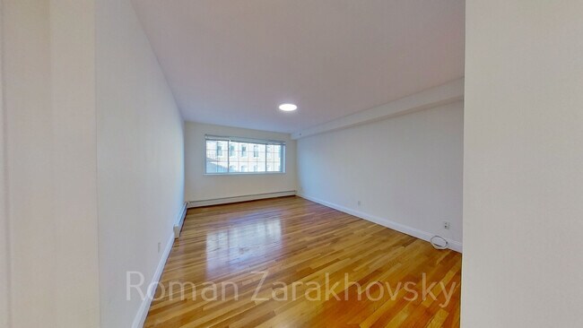 Building Photo - 6 Griggs St