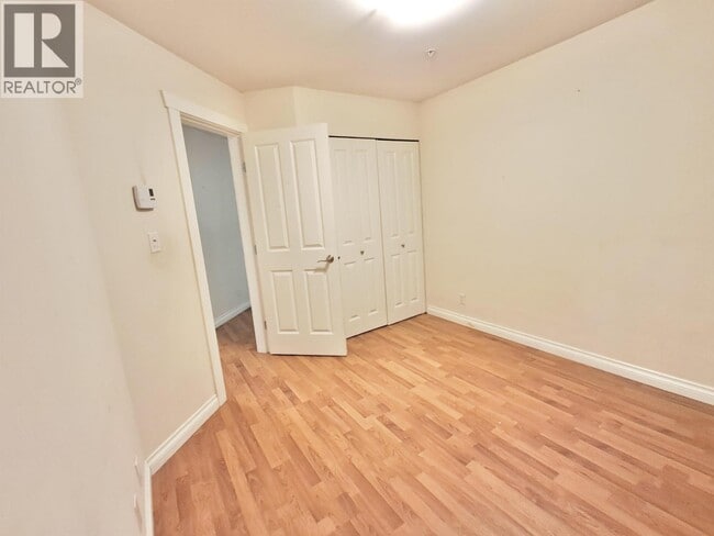 Photo du bâtiment - 18 Smokey Smith Pl