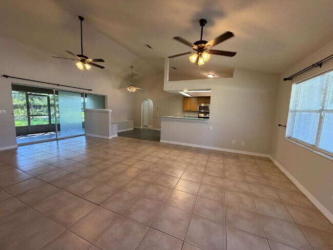 Foto del edificio - Spacious 4 bedroom in North Port