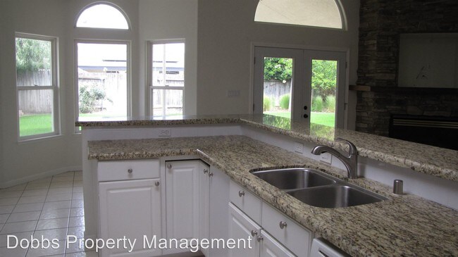 Foto del edificio - 4 br, 2 bath House - 15610 Clarisse St.