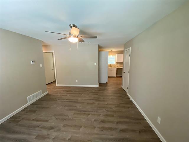 Foto del edificio - 936 Bluewood Dr