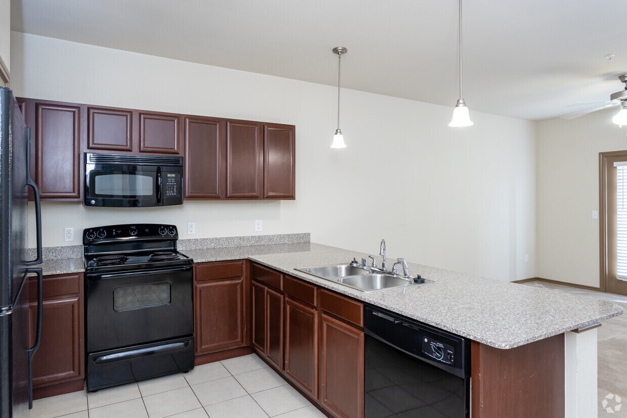 Aventine at Kessler Park Apartments Dallas, TX