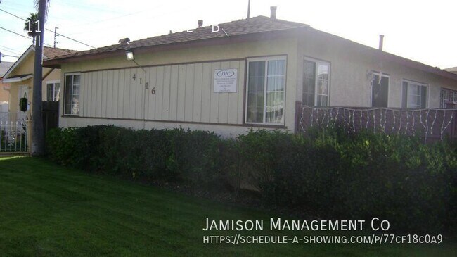 Foto del edificio - 4116 W Broadway