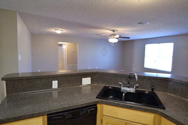 Building Photo - 4313 Janelle Dr