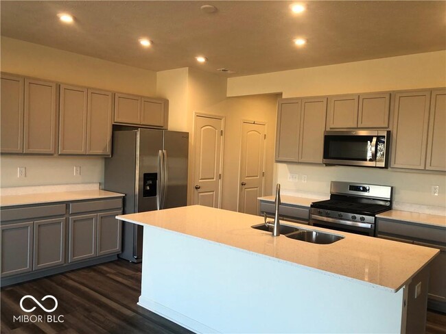 Foto del edificio - 14326 Ludwell Ct