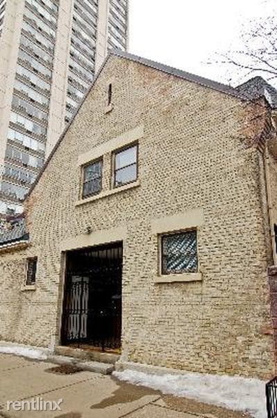 Building Photo - 1 br, 1 bath Condo - 52 W Burton Pl