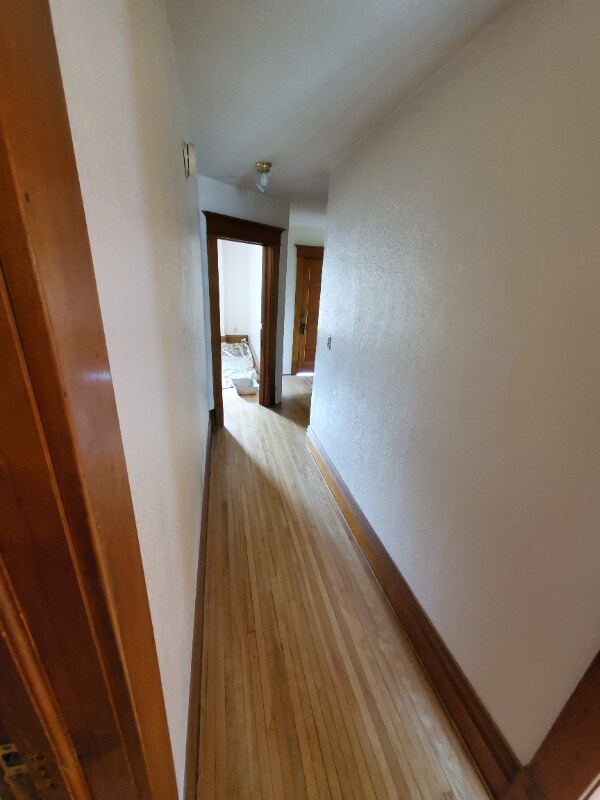 221 S 4th St Unit 2, River Falls, WI 54022 Room for Rent in River