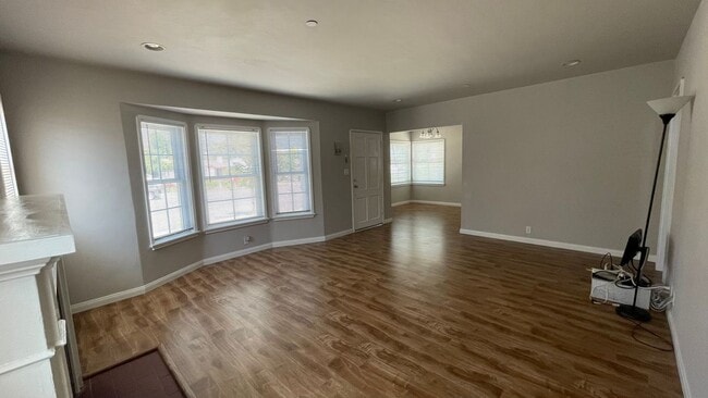 Building Photo - 2316 Peyton Ave