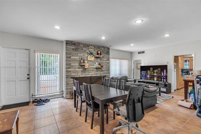 Foto del edificio - 1439 Miller Rd