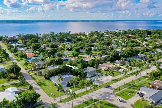 Foto del edificio - 12150 McGregor Blvd