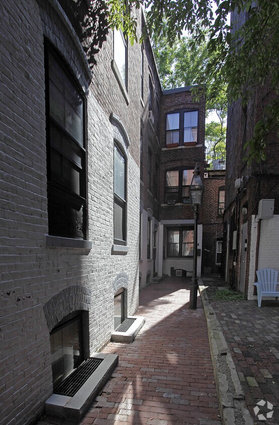 Building Photo - 1 Anderson Pl